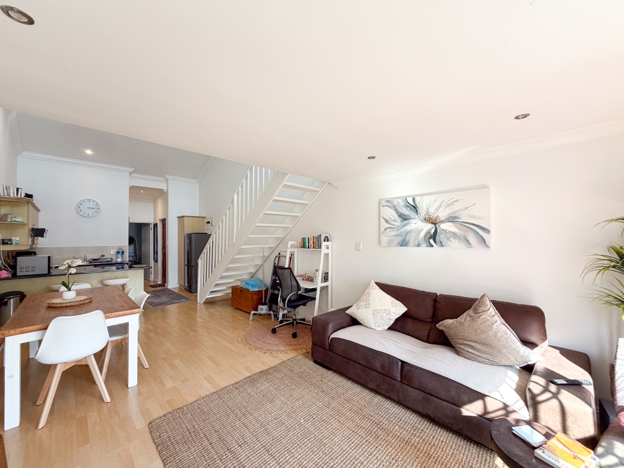 To Let 2 Bedroom Property for Rent in Wynberg Upper Western Cape